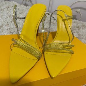 Flor de Maria heels--Beautiful, NEW, Yellow--Size 8!